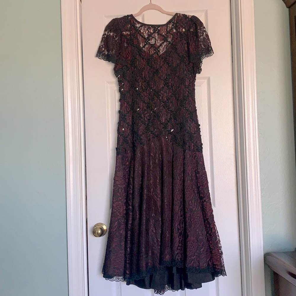 Burgandy & Black H&W Collections Cocktail Dress. Size 11/12